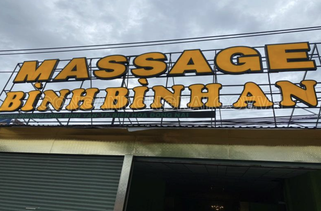 Đồng Nai: Phát hiện hàng loạt cô gái massage kích dục, bán dâm thỏa thuận giá cả và nơi khoái lạc qua mạng - 2 Đồng Nai: Phát hiện hàng loạt cô gái massage kích dục, bán dâm thỏa thuận giá cả và nơi khoái lạc qua mạng - 2