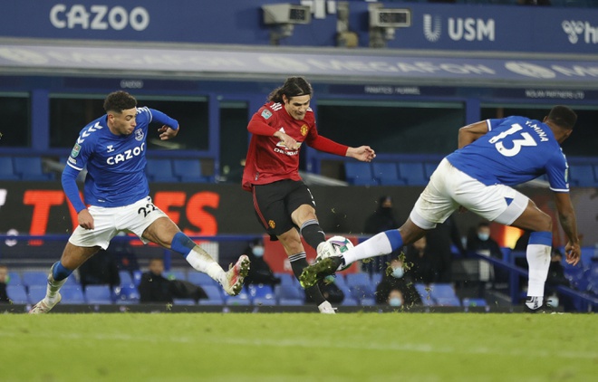 MU hạ Everton để vào bán kết League Cup