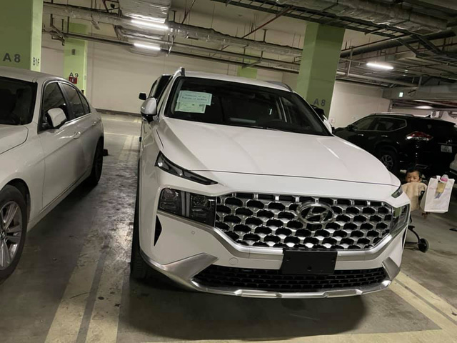 Hyundai Santa Fe 2021 thứ 2 về Việt Nam - Mẫu SUV bán chạy nhiều người mong chờ - 4 Hyundai Santa Fe 2021 thứ 2 về Việt Nam - Mẫu SUV bán chạy nhiều người mong chờ - 4