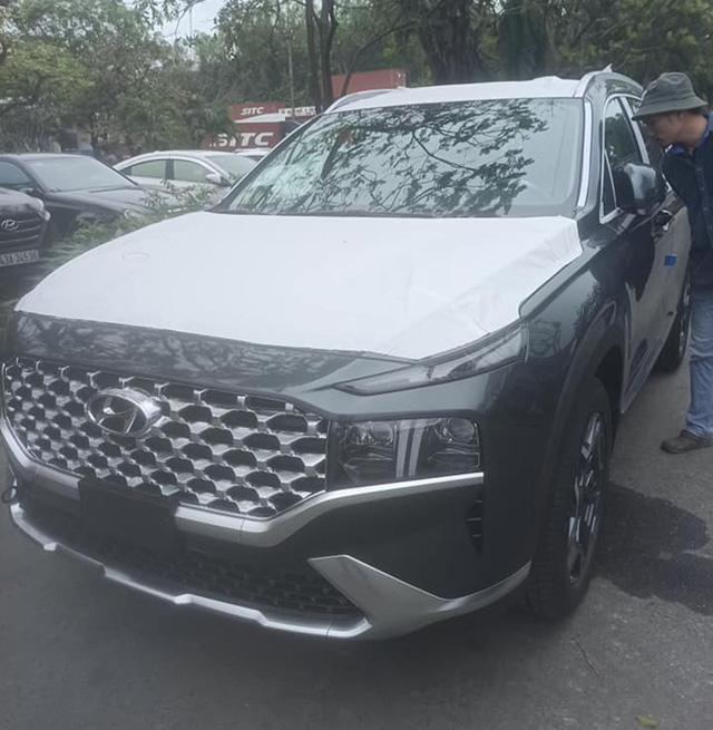Hyundai Santa Fe 2021 thứ 2 về Việt Nam - Mẫu SUV bán chạy nhiều người mong chờ Hyundai Santa Fe 2021 thứ 2 về Việt Nam - Mẫu SUV bán chạy nhiều người mong chờ