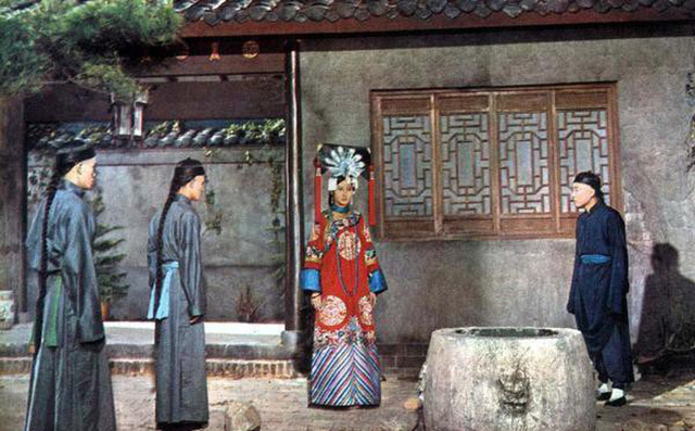 Tại sao Cố cung có rất nhiều giếng nhưng người trong cung không dám uống nước? Tại sao Cố cung có rất nhiều giếng nhưng người trong cung không dám uống nước?