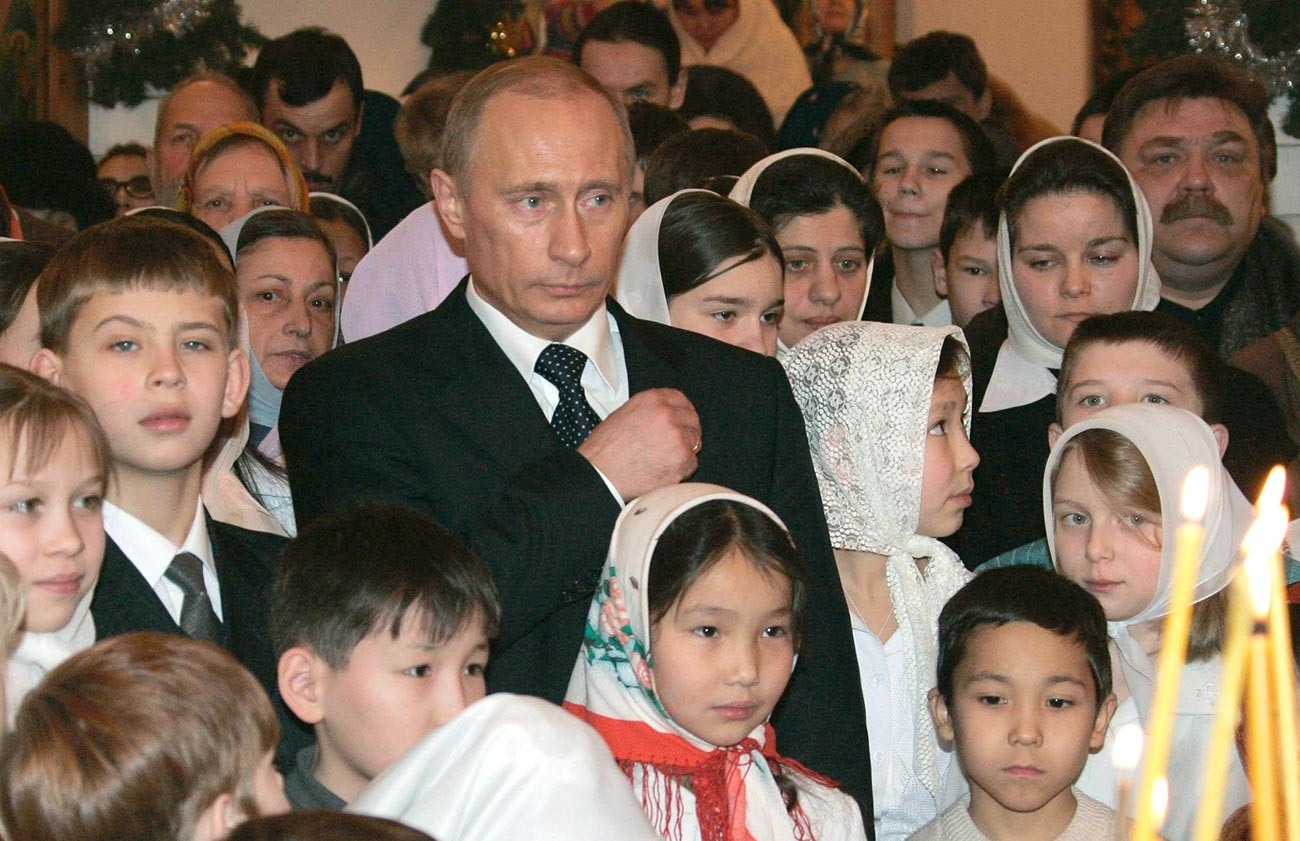 Tổng thống Putin và những lần đón Tết xa nhà - 1 Tổng thống Putin và những lần đón Tết xa nhà - 1