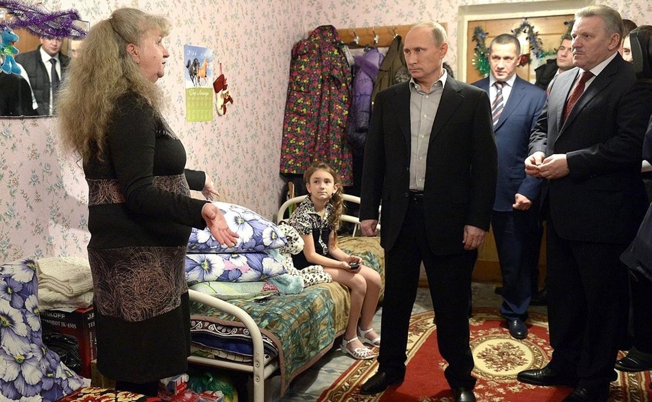 Tổng thống Putin và những lần đón Tết xa nhà - 2 Tổng thống Putin và những lần đón Tết xa nhà - 2