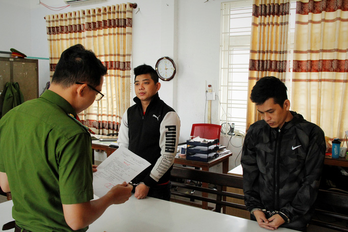 Truy bắt nhóm giang hồ hỗn chiến nổ súng giữa trung tâm Đà Nẵng - 2 Truy bắt nhóm giang hồ hỗn chiến nổ súng giữa trung tâm Đà Nẵng - 2