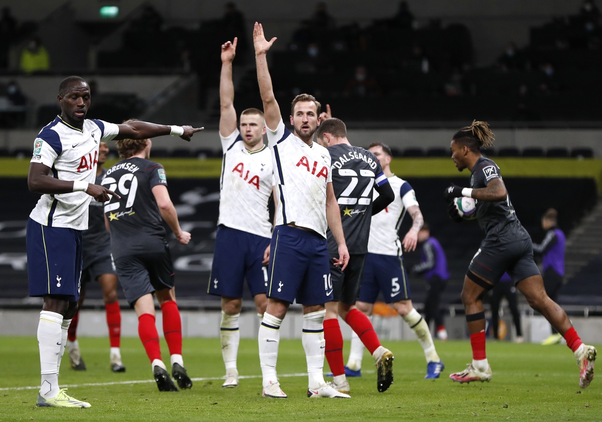 Son Heung-min ghi bàn giúp Tottenham vào chung kết League Cup - 6