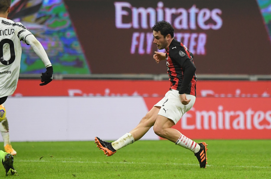 Juventus chấm dứt mạch bất bại của Milan - 3