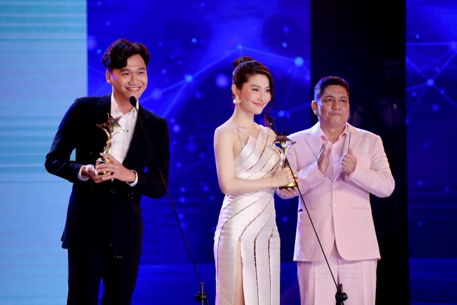 Ngôi Sao Xanh 2020: 'Đánh bại' Thanh Hằng và Lan Ngọc, Chi Pu giành giải 'Nữ diễn viên được yêu thích nhất' nhờ cảnh nóng Ngôi Sao Xanh 2020: 'Đánh bại' Thanh Hằng và Lan Ngọc, Chi Pu giành giải 'Nữ diễn viên được yêu thích nhất' nhờ cảnh nóng