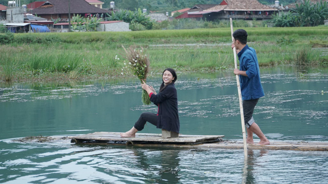 Hướng dương ngược nắng 'bẻ lái: Hồng Diễm 'thất sủng', dàn nam thần VTV giờ là của Lương Thu Trang - 8