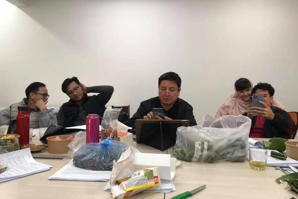 Xôn xao thông tin 'Ngọc Hoàng' Quốc Khánh không tham gia Táo Quân 2021 Xôn xao thông tin 'Ngọc Hoàng' Quốc Khánh không tham gia Táo Quân 2021