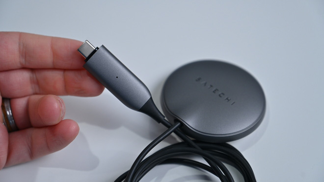Sự thật đằng sau những đế sạc tự nhận là MagSafe trên thị trường hiện nay - 1 Sự thật đằng sau những đế sạc tự nhận là MagSafe trên thị trường hiện nay - 1