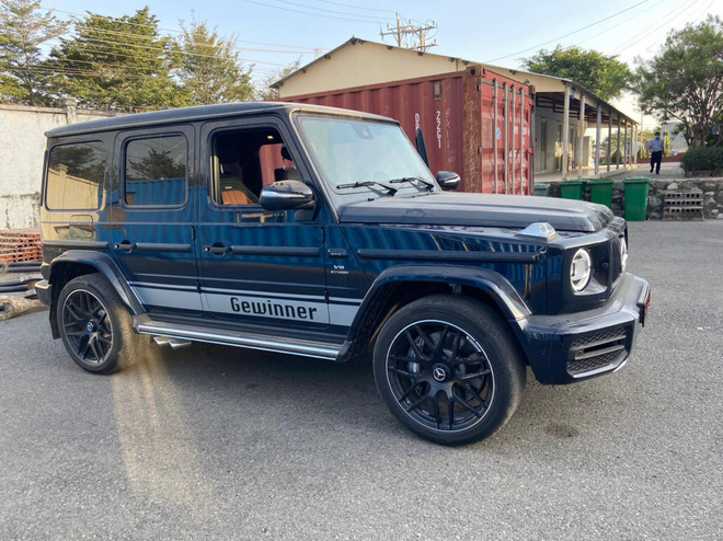 Khui công Mercedes-AMG G 63 MBS đầu tiên cho đại gia Việt chơi Tết: Giá gần 13 tỷ, màu độc, ghế thương gia, thêm chi tiết như Rolls-Royce - 1 Khui công Mercedes-AMG G 63 MBS đầu tiên cho đại gia Việt chơi Tết: Giá gần 13 tỷ, màu độc, ghế thương gia, thêm chi tiết như Rolls-Royce - 1