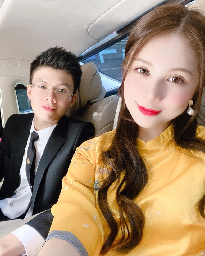 Nhà gái đăng trạng thái ẩn ý, nghi vấn Phan Hoàng - Khánh Linh đã 'toang' ngày càng tăng Nhà gái đăng trạng thái ẩn ý, nghi vấn Phan Hoàng - Khánh Linh đã 'toang' ngày càng tăng