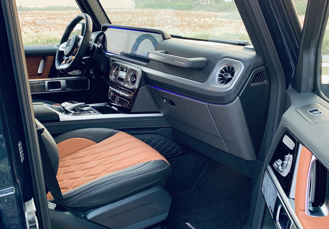 Khui công Mercedes-AMG G 63 MBS đầu tiên cho đại gia Việt chơi Tết: Giá gần 13 tỷ, màu độc, ghế thương gia, thêm chi tiết như Rolls-Royce - 6 Khui công Mercedes-AMG G 63 MBS đầu tiên cho đại gia Việt chơi Tết: Giá gần 13 tỷ, màu độc, ghế thương gia, thêm chi tiết như Rolls-Royce - 6