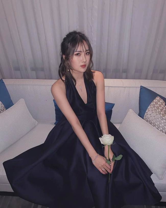Vừa chính thức bước chân vào Cbiz, ái nữ của Chủ tịch tập đoàn công nghệ Huawei đã được ưu ái đủ đường thế này - 8 Vừa chính thức bước chân vào Cbiz, ái nữ của Chủ tịch tập đoàn công nghệ Huawei đã được ưu ái đủ đường thế này - 8