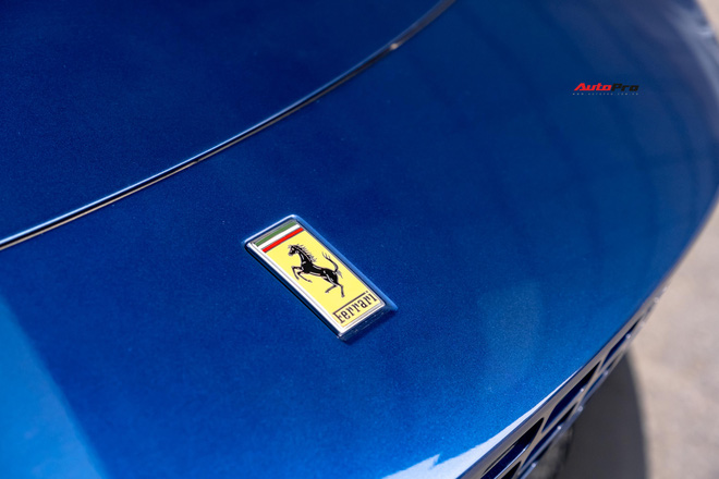 Soi chi tiết Ferrari Roma đầu tiên Việt Nam: Siêu xe 4 chỗ với thiết kế lạ mắt, nội thất còn gây bất ngờ hơn - 9 Soi chi tiết Ferrari Roma đầu tiên Việt Nam: Siêu xe 4 chỗ với thiết kế lạ mắt, nội thất còn gây bất ngờ hơn - 9