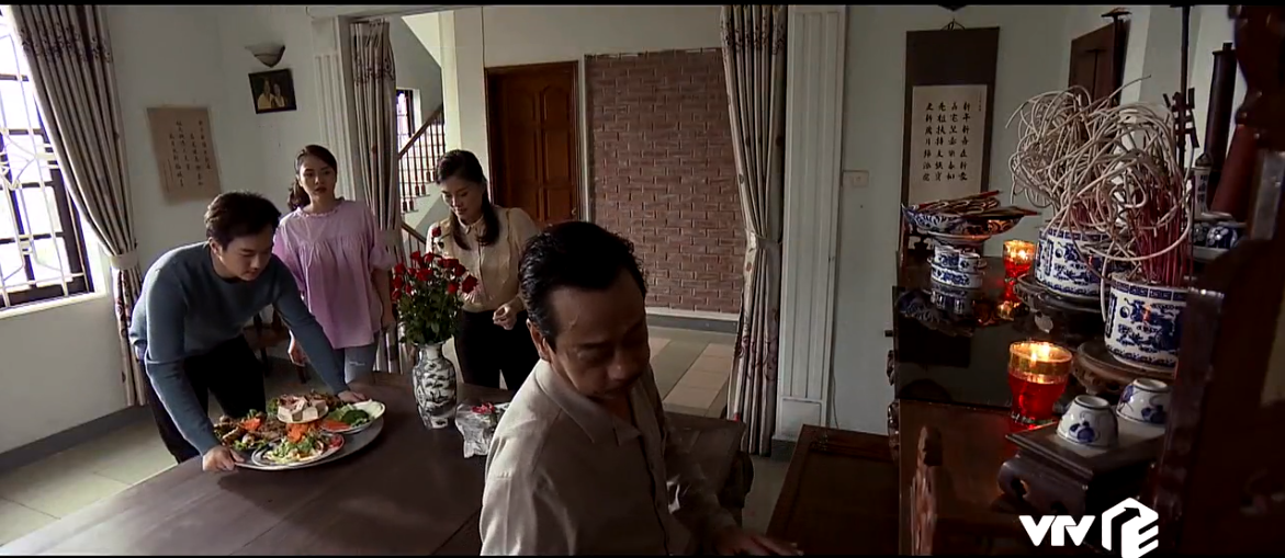 Trở về giữa yêu thương tập 18: Đã không trả nợ cho bố vợ - Đức còn so bì thiệt hơn với vợ chồng em vợ Trở về giữa yêu thương tập 18: Đã không trả nợ cho bố vợ - Đức còn so bì thiệt hơn với vợ chồng em vợ