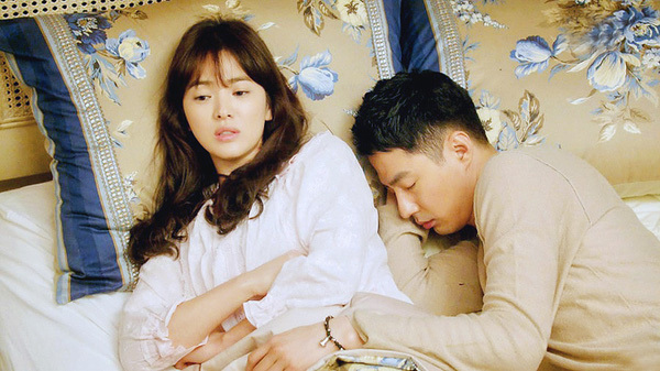 Không phải Won Bin, Jo In Sung mới là bạn diễn đóng cùng Song Hye Kyo trong dự án phim đối đầu với Song Joong Ki? - 2 Không phải Won Bin, Jo In Sung mới là bạn diễn đóng cùng Song Hye Kyo trong dự án phim đối đầu với Song Joong Ki? - 2