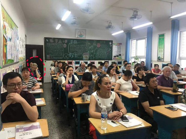 Người mẹ đi họp phụ huynh, hôm sau con gái bị tẩy chay vì lý do khiến người lớn phải tự nhìn lại mình - 1 Người mẹ đi họp phụ huynh, hôm sau con gái bị tẩy chay vì lý do khiến người lớn phải tự nhìn lại mình - 1