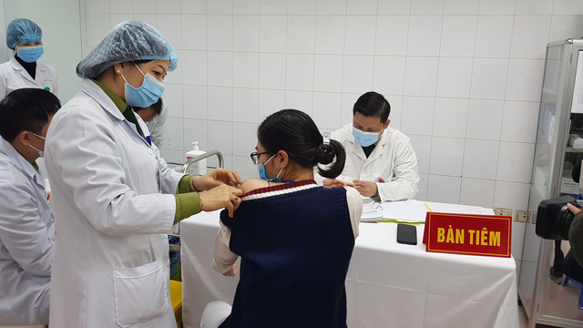 Sau tiêm mũi 2 vaccine 'made in Vietnam' Nano Covax, lượng kháng thể của tình nguyện viên tăng 4 đến 20 lần Sau tiêm mũi 2 vaccine 'made in Vietnam' Nano Covax, lượng kháng thể của tình nguyện viên tăng 4 đến 20 lần