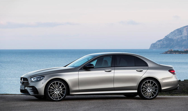 Mercedes-Benz E-Class 2021 bất ngờ xuất hiện tại Việt Nam: Thiết kế mỹ miều, ra mắt sẽ đe dọa BMW 5-Series - 5 Mercedes-Benz E-Class 2021 bất ngờ xuất hiện tại Việt Nam: Thiết kế mỹ miều, ra mắt sẽ đe dọa BMW 5-Series - 5