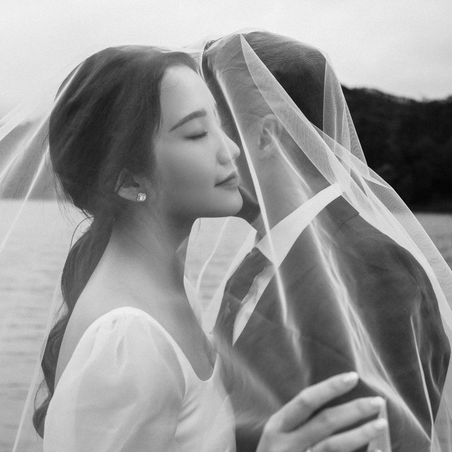 Dàn khách khủng của đám cưới Phan Thành: Minh Nhựa và Cường Đô La 'chắc suất', không thể thiếu con gái đại gia thuỷ sản kiêm bạn thân cô dâu Dàn khách khủng của đám cưới Phan Thành: Minh Nhựa và Cường Đô La 'chắc suất', không thể thiếu con gái đại gia thuỷ sản kiêm bạn thân cô dâu