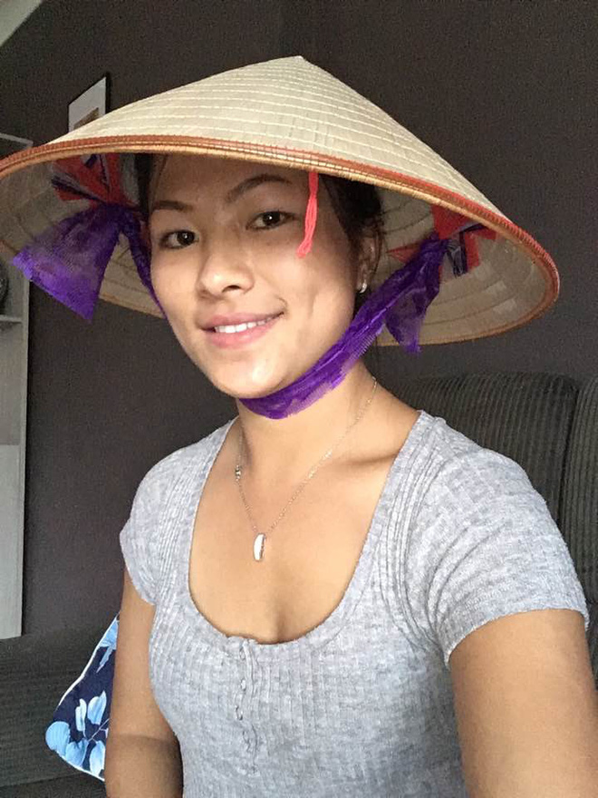 Hiện tượng mạng 'cô gái H'mong giỏi tiếng Anh' hạnh phúc bên tình mới, bất ngờ nhất là tâm sự của đằng trai - 5 Hiện tượng mạng 'cô gái H'mong giỏi tiếng Anh' hạnh phúc bên tình mới, bất ngờ nhất là tâm sự của đằng trai - 5