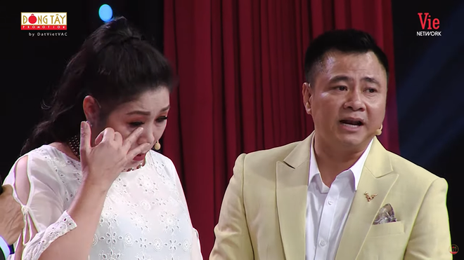 NSND Hồng Vân bật khóc nhớ cố NS Chí Tài, Mai Phương và loạt nghệ sĩ đã ra đi - 2 NSND Hồng Vân bật khóc nhớ cố NS Chí Tài, Mai Phương và loạt nghệ sĩ đã ra đi - 2