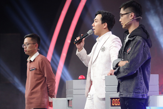 Siêu Trí Tuệ: Bất ngờ trước màn 'soán ngôi' đi vào lịch sử của cao thủ Toán học 19 tuổi! Siêu Trí Tuệ: Bất ngờ trước màn 'soán ngôi' đi vào lịch sử của cao thủ Toán học 19 tuổi!