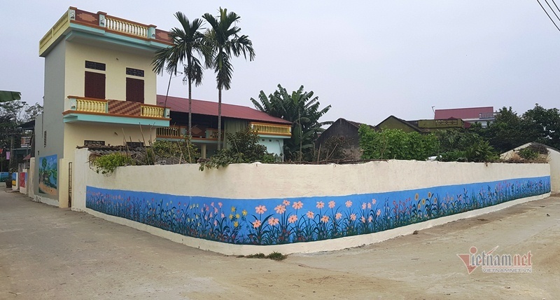 Thôn ở Thanh Hóa vẽ hơn 200m2 tranh bích họa quanh làng - 3 Thôn ở Thanh Hóa vẽ hơn 200m2 tranh bích họa quanh làng - 3