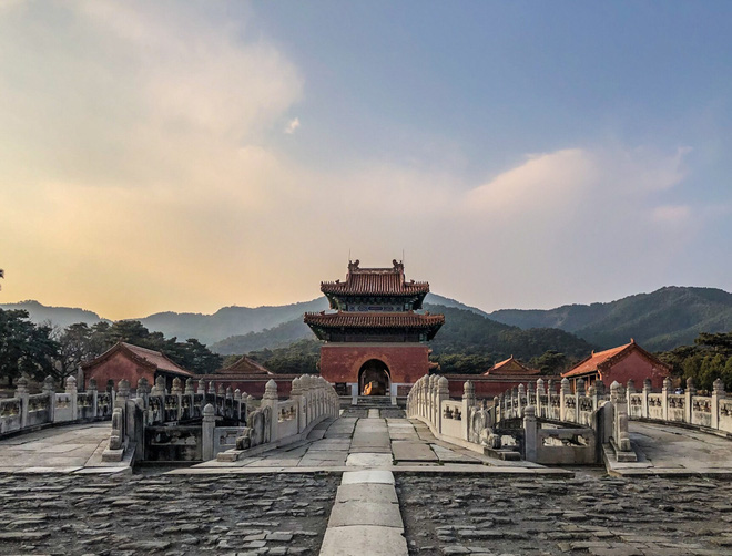 Vì sao không ai dám xâm phạm Hiếu lăng của Thuận Trị đế? Vì sao không ai dám xâm phạm Hiếu lăng của Thuận Trị đế?