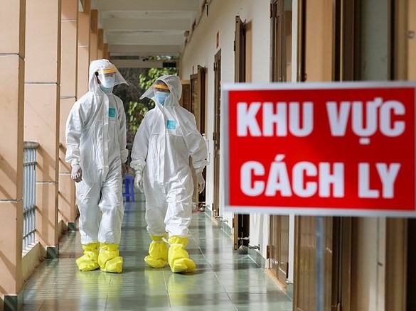 Thêm bé gái 10 tuổi cùng 3 người khác mắc Covid-19 Thêm bé gái 10 tuổi cùng 3 người khác mắc Covid-19