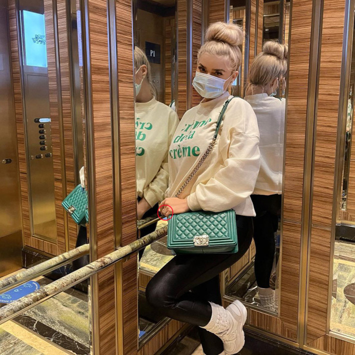 Mayweather được cho đã đính hôn cùng cô nàng vũ nữ, hào phóng tặng bạn gái chiếc nhẫn kim cương khổng lồ Mayweather được cho đã đính hôn cùng cô nàng vũ nữ, hào phóng tặng bạn gái chiếc nhẫn kim cương khổng lồ