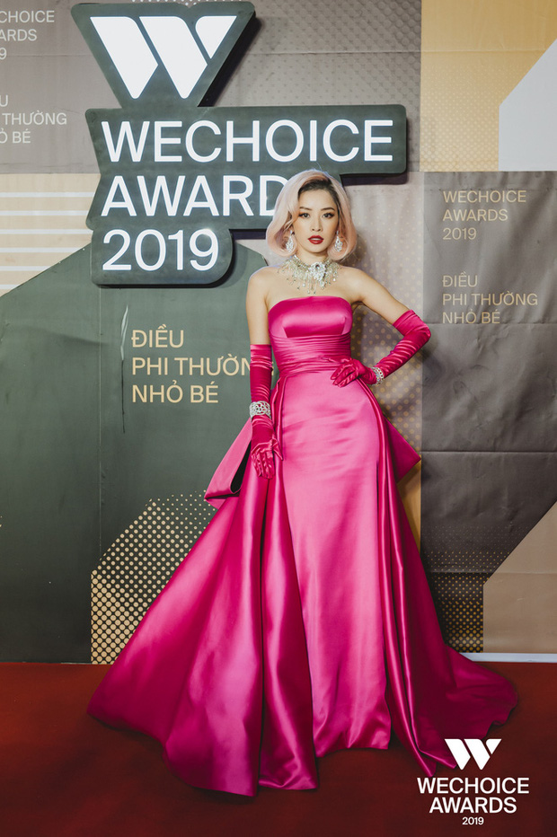 Chi Pu là mỹ nhân lên đồ 'chiến' nhất WeChoice Awards 2020, độ 'bốc' tăng dần theo năm tháng - 3 Chi Pu là mỹ nhân lên đồ 'chiến' nhất WeChoice Awards 2020, độ 'bốc' tăng dần theo năm tháng - 3