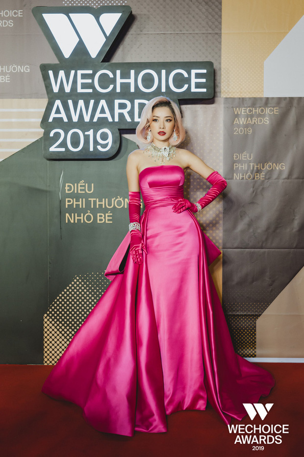 Chi Pu là mỹ nhân lên đồ 'chiến' nhất WeChoice Awards 2020, độ 'bốc' tăng dần theo năm tháng - 4 Chi Pu là mỹ nhân lên đồ 'chiến' nhất WeChoice Awards 2020, độ 'bốc' tăng dần theo năm tháng - 4
