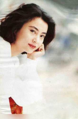 Thỏ Ngọc của Tây du ký 1986: Giàu nứt đố đổ vách lại cực giỏi dạy con, thế nhưng hôn nhân như con đường gập ghềnh sỏi đá - 1 Thỏ Ngọc của Tây du ký 1986: Giàu nứt đố đổ vách lại cực giỏi dạy con, thế nhưng hôn nhân như con đường gập ghềnh sỏi đá - 1