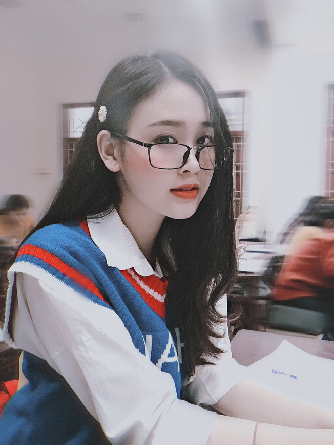 Á khôi Sinh viên Việt Nam từ chối đại gia ngỏ lời 'giúp đỡ' thăng tiến - 5 Á khôi Sinh viên Việt Nam từ chối đại gia ngỏ lời 'giúp đỡ' thăng tiến - 5
