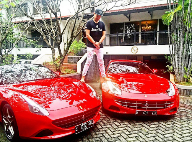 Vợ thiếu gia giàu nhất Indonesia: Từ cô gái nhút nhát đến bà hoàng đồ hiệu, kết hôn chưa chịu sinh con vẫn được chiều chuộng hết mực - 1 Vợ thiếu gia giàu nhất Indonesia: Từ cô gái nhút nhát đến bà hoàng đồ hiệu, kết hôn chưa chịu sinh con vẫn được chiều chuộng hết mực - 1