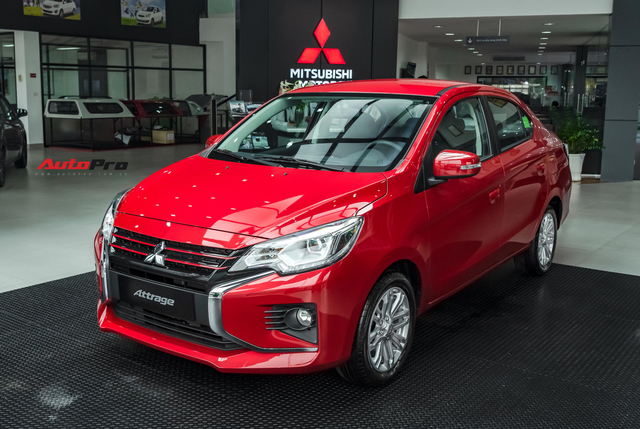 Loạt sedan hạng B giảm giá mạnh đón đầu Toyota Vios 2021 sắp ra mắt: Attrage và Ciaz bớt trước bạ, Accent hết kênh giá - 2 Loạt sedan hạng B giảm giá mạnh đón đầu Toyota Vios 2021 sắp ra mắt: Attrage và Ciaz bớt trước bạ, Accent hết kênh giá - 2