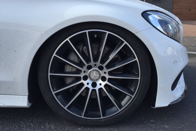 'Méo mặt' với giá sửa Mercedes-Benz C 300 AMG hỏng giảm xóc hơn 250 triệu đồng - 3 'Méo mặt' với giá sửa Mercedes-Benz C 300 AMG hỏng giảm xóc hơn 250 triệu đồng - 3