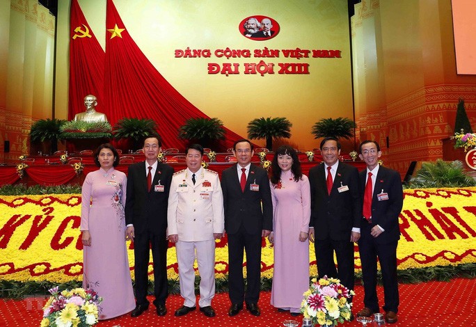 Chùm ảnh: Tổng Bí thư, Chủ tịch nước và các đại biểu dự phiên trù bị Đại hội XIII - 8 Chùm ảnh: Tổng Bí thư, Chủ tịch nước và các đại biểu dự phiên trù bị Đại hội XIII - 8