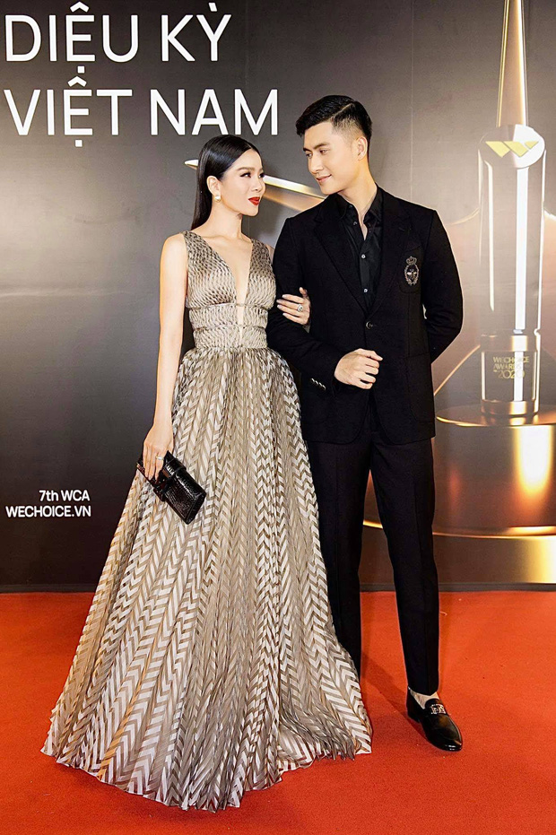 Bị bạn bè giục cưới, tình trẻ của Lệ Quyên có phản ứng đáng chú ý - 1 Bị bạn bè giục cưới, tình trẻ của Lệ Quyên có phản ứng đáng chú ý - 1