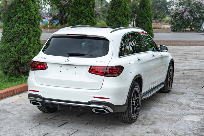 Rẻ hơn nửa tỷ, chọn Mercedes-Benz GLC 300 lắp ráp hay BMW X3 xDrive30i nhập 'full option'? - 6 Rẻ hơn nửa tỷ, chọn Mercedes-Benz GLC 300 lắp ráp hay BMW X3 xDrive30i nhập 'full option'? - 6