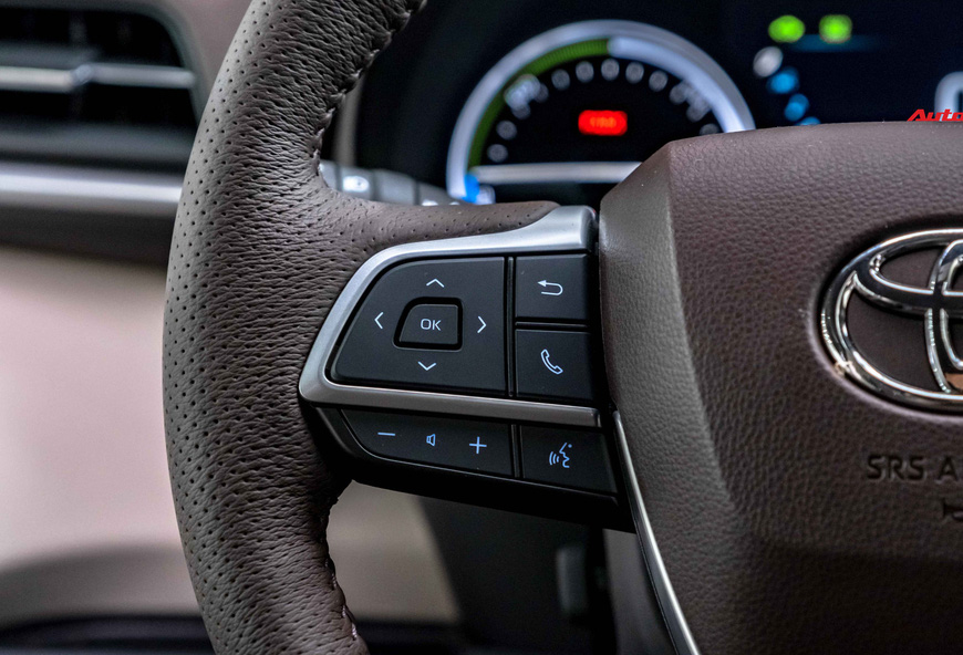 Chi tiết Toyota Sienna 2021 đầu tiên Việt Nam: Ngoài hầm hố như SUV, trong sang xịn chuẩn minivan cho nhà giàu - 14 Chi tiết Toyota Sienna 2021 đầu tiên Việt Nam: Ngoài hầm hố như SUV, trong sang xịn chuẩn minivan cho nhà giàu - 14