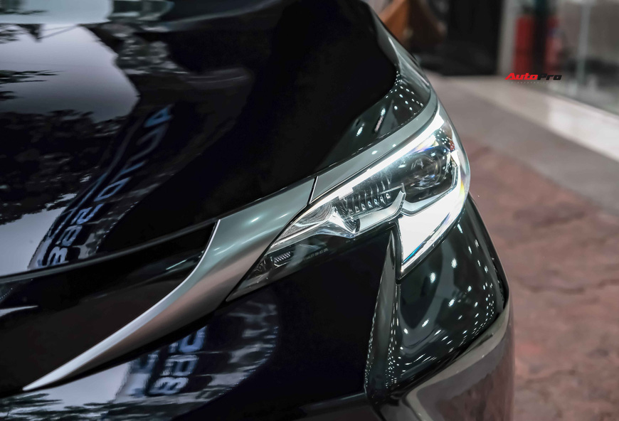 Chi tiết Toyota Sienna 2021 đầu tiên Việt Nam: Ngoài hầm hố như SUV, trong sang xịn chuẩn minivan cho nhà giàu - 6 Chi tiết Toyota Sienna 2021 đầu tiên Việt Nam: Ngoài hầm hố như SUV, trong sang xịn chuẩn minivan cho nhà giàu - 6