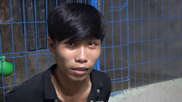 CLIP: Phá ổ ma túy 'khủng' ở Tiền Giang do 1 phụ nữ 61 tuổi cầm đầu - 4 CLIP: Phá ổ ma túy 'khủng' ở Tiền Giang do 1 phụ nữ 61 tuổi cầm đầu - 4