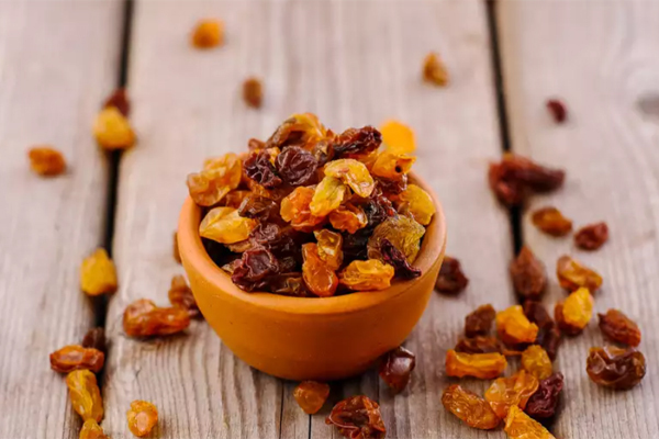 Tác dụng khi ăn một vài hạt nho khô mỗi ngày Tác dụng khi ăn một vài hạt nho khô mỗi ngày