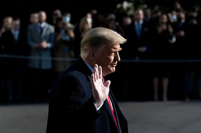 Twitter khóa tài khoản đăng ảnh đe dọa ông Trump Twitter khóa tài khoản đăng ảnh đe dọa ông Trump