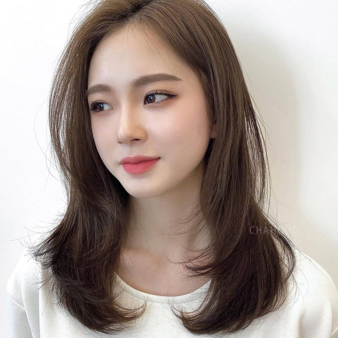 Hair stylist người Hàn mách chọn màu tóc hợp với tông da mỗi người, hóa ra đây lại là cách đơn giản nhất để F5 nhan sắc - 13 Hair stylist người Hàn mách chọn màu tóc hợp với tông da mỗi người, hóa ra đây lại là cách đơn giản nhất để F5 nhan sắc - 13
