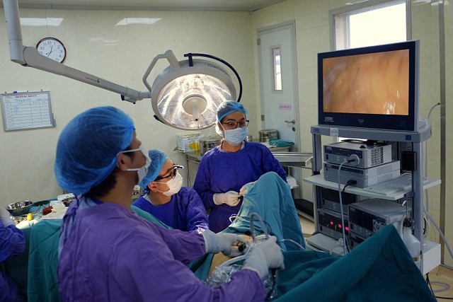 Ly hôn vì quan hệ tình dục khó khăn và không có con, người phụ nữ Hà Nội sau gần 60 năm mới vỡ lẽ mình không có âm đạo Ly hôn vì quan hệ tình dục khó khăn và không có con, người phụ nữ Hà Nội sau gần 60 năm mới vỡ lẽ mình không có âm đạo