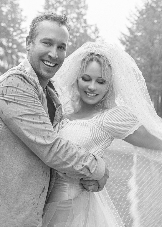 'Bom sex' Pamela Anderson kết hôn lần năm 'Bom sex' Pamela Anderson kết hôn lần năm